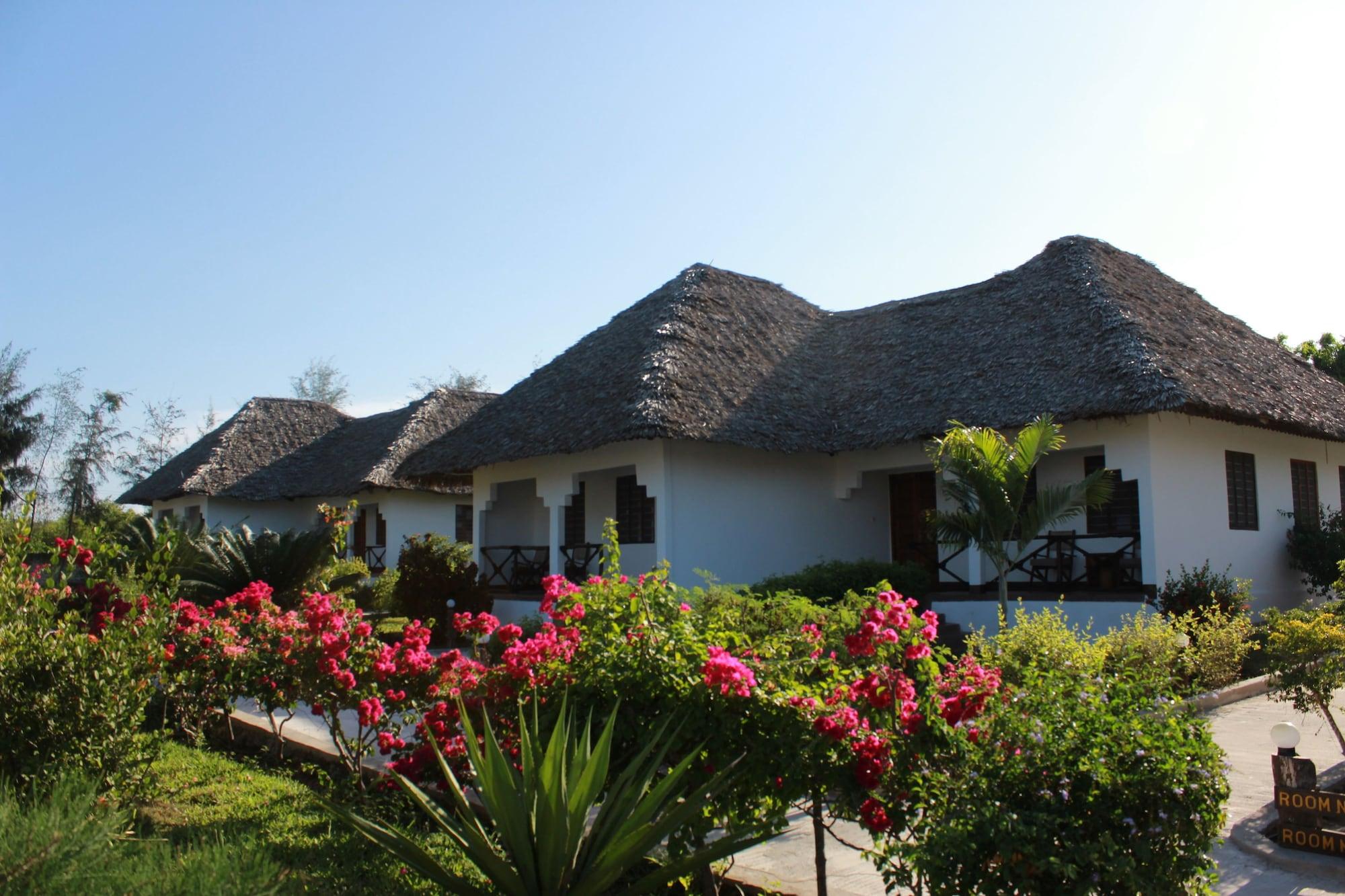 African Sun Sand Sea Beach Resort & Spa Bwejuu Extérieur photo