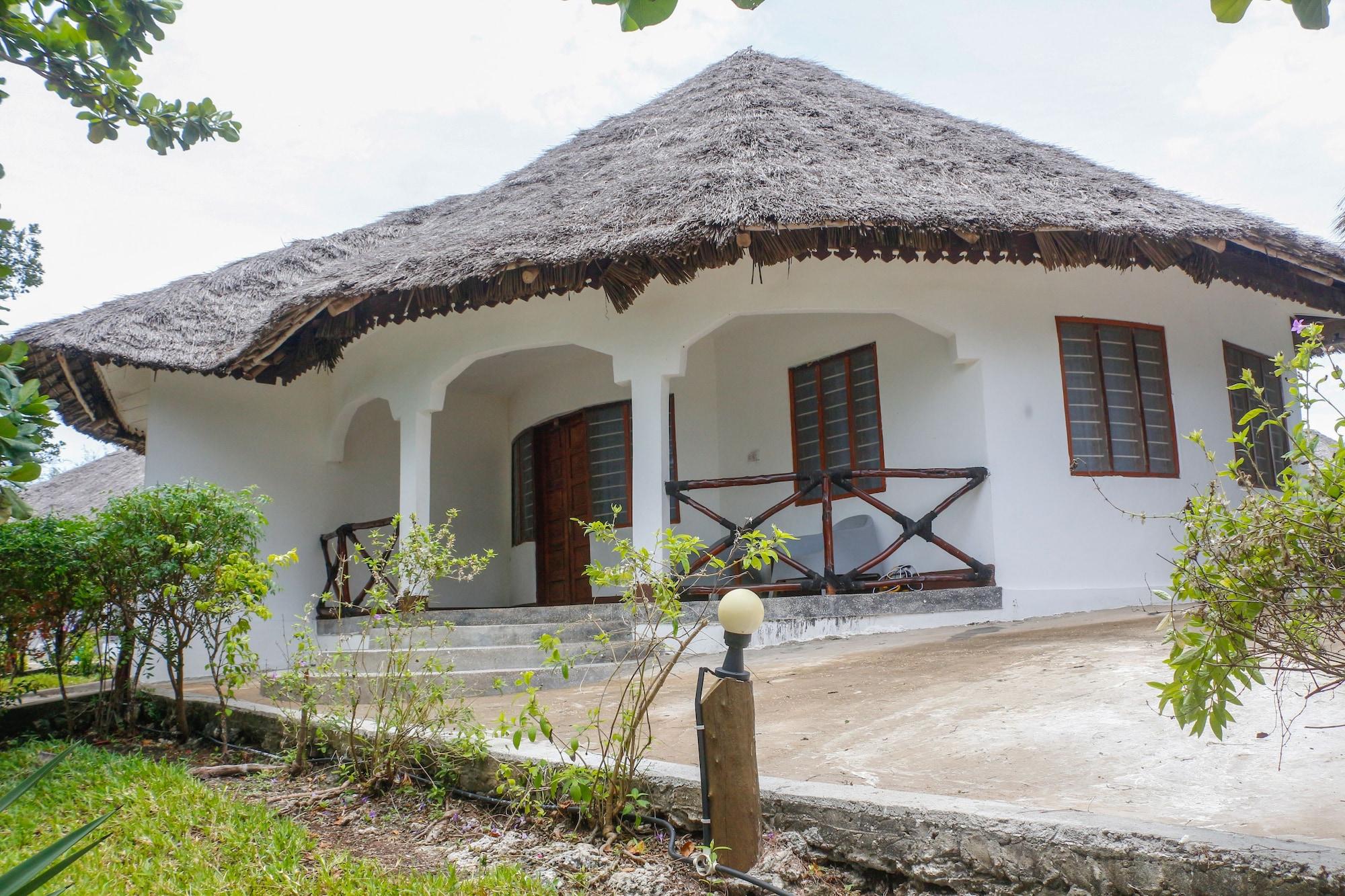 African Sun Sand Sea Beach Resort & Spa Bwejuu Extérieur photo