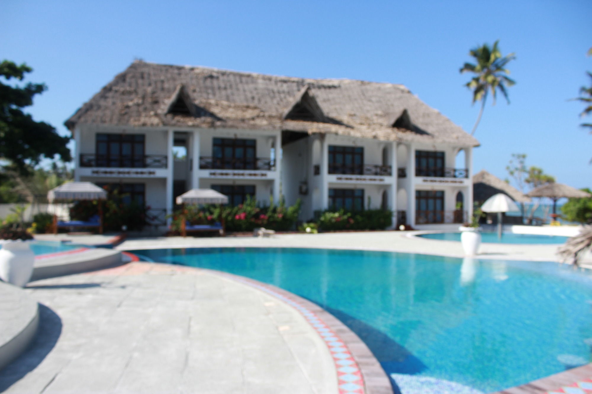 African Sun Sand Sea Beach Resort & Spa Bwejuu Extérieur photo