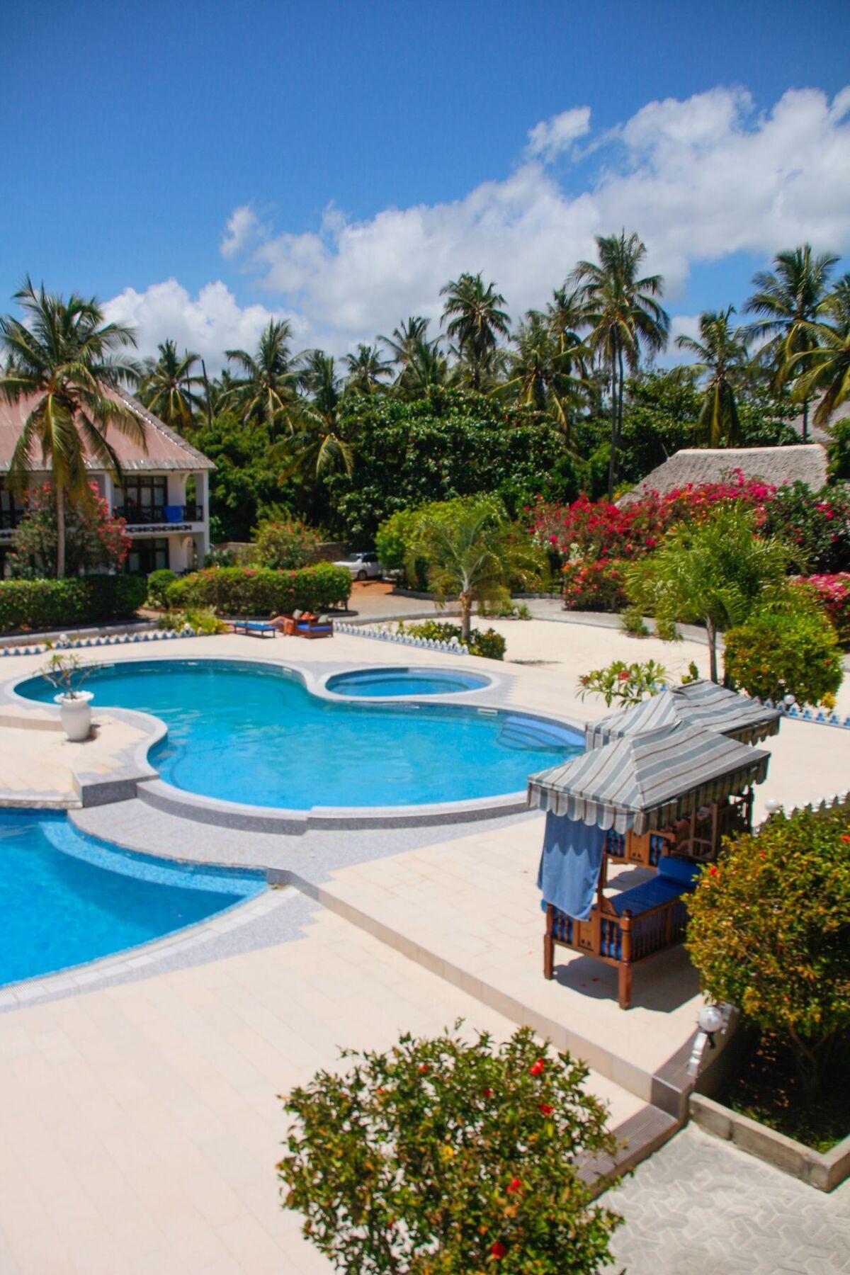 African Sun Sand Sea Beach Resort & Spa Bwejuu Extérieur photo